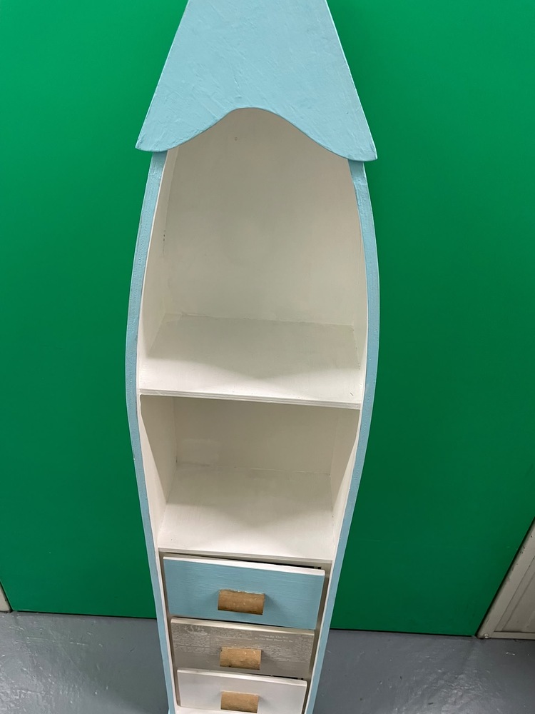 Farnham Storage Unit auction IB-5034
