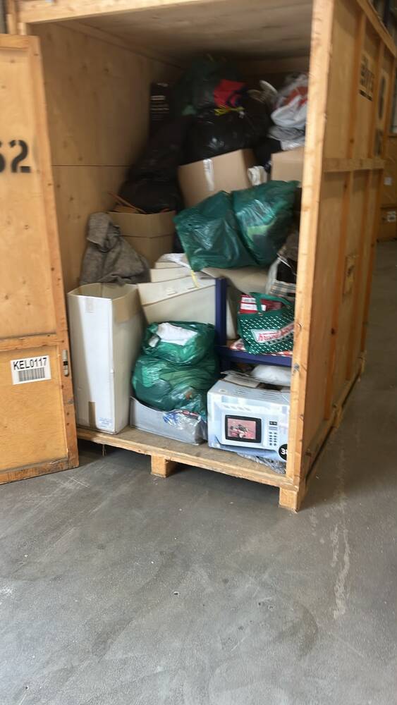 LUTON Storage Facility auction IB-9666