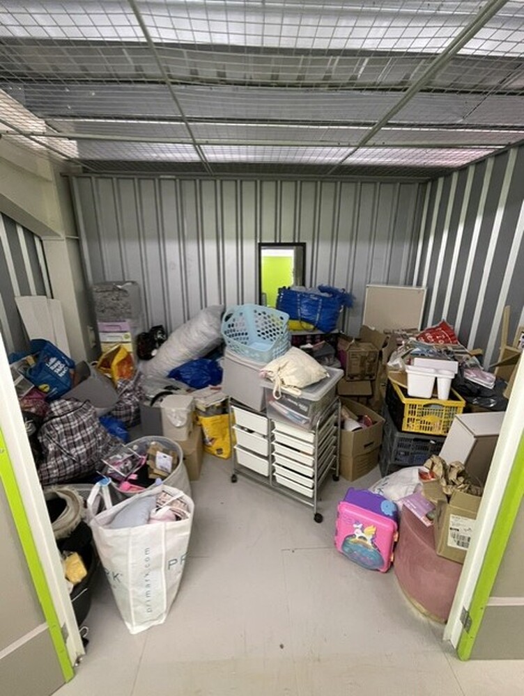 StorageMart Maidstone Storage auction IB-8687