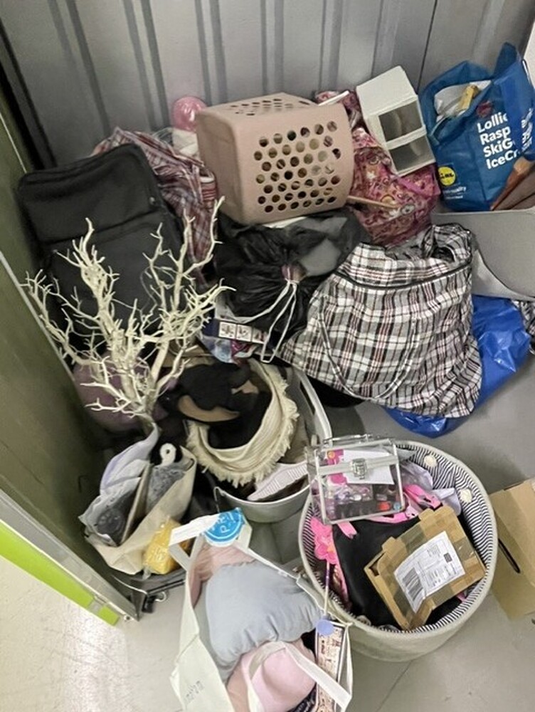 StorageMart Maidstone Storage Facility auction IB-8687