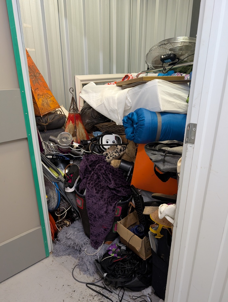 StorageMart Brighton (Stevenson Rd) Self storage auction IB-3744