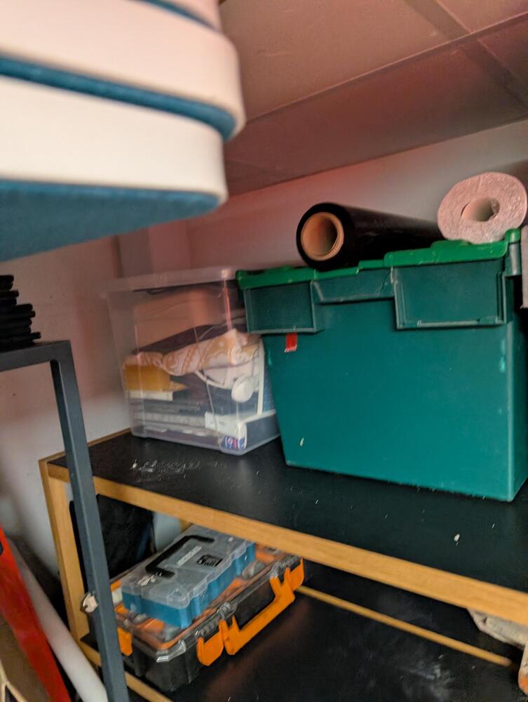Brighton  Storage Unit auction IB-8932