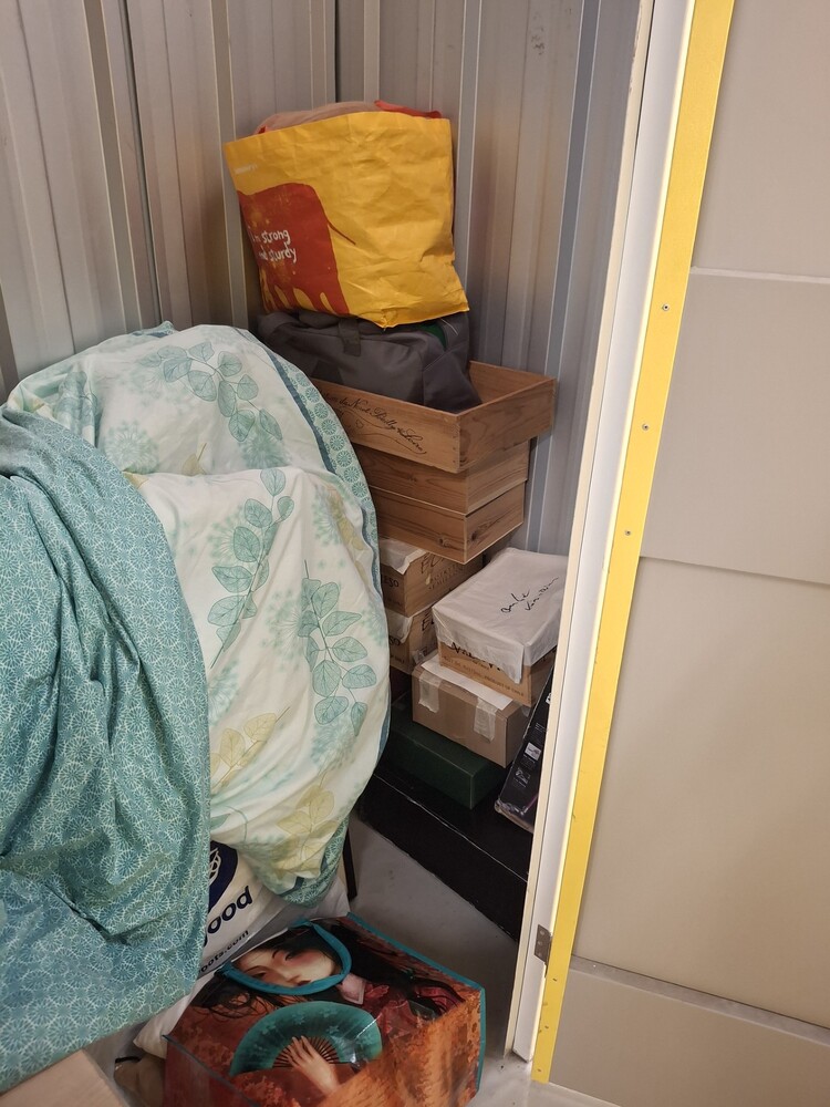 StorageMart Uckfield Self storage unit auction IB-2621