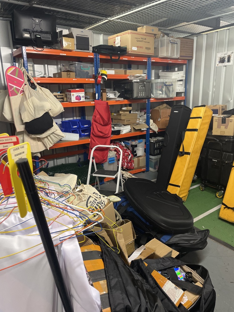 Clapham Self storage unit auction IB-4120