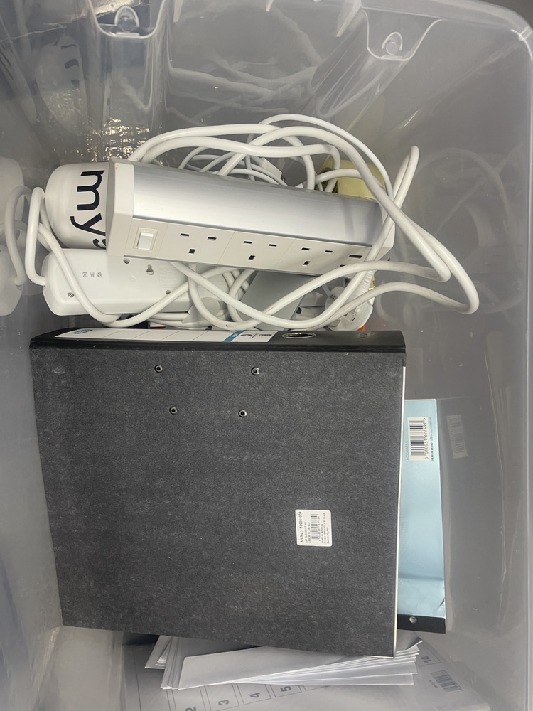 Earls Court Storage Unit auction IB-5684 12