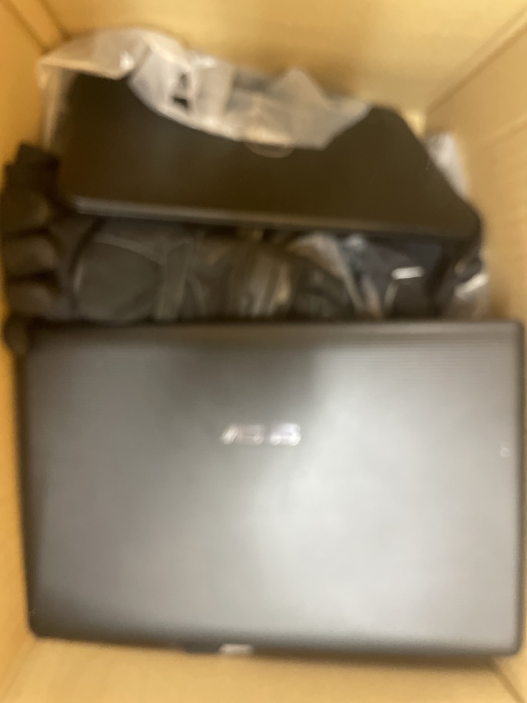 Clapham Storage Unit auction IB-7720