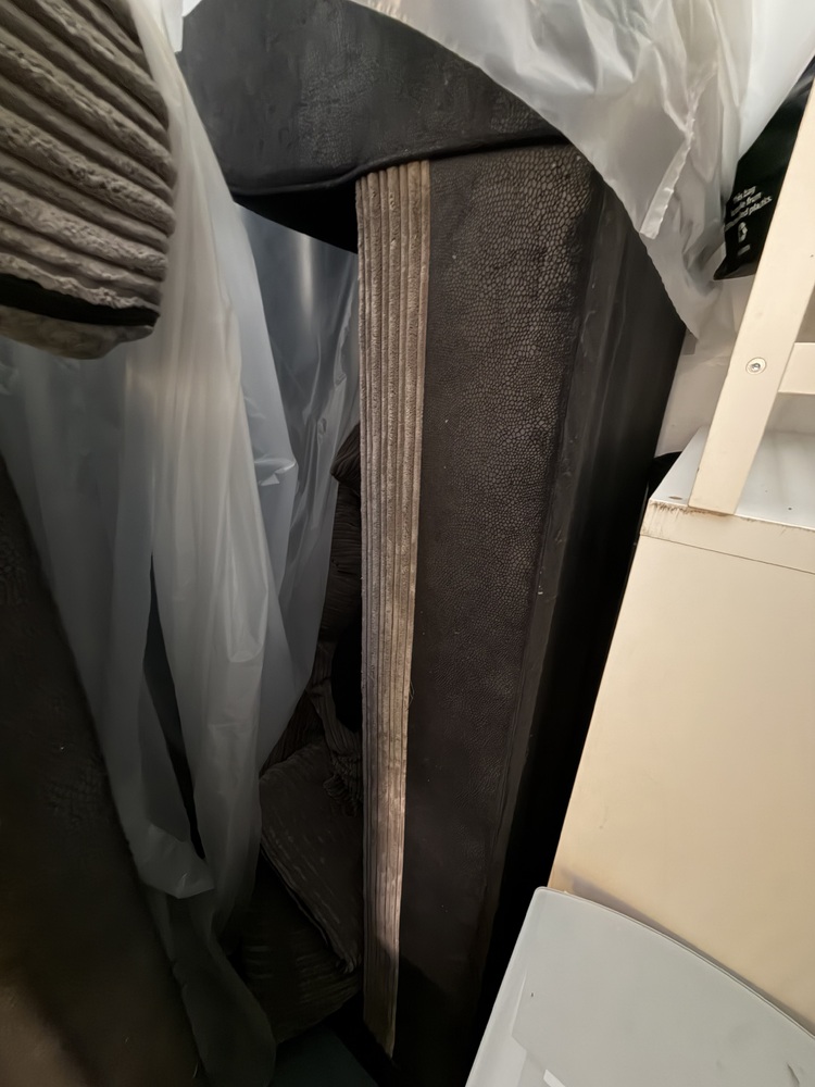 Wood Green Storage auction IB-1319