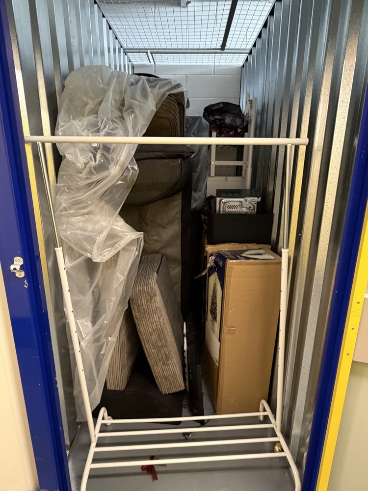 Wood Green Self storage unit auction IB-1319 13