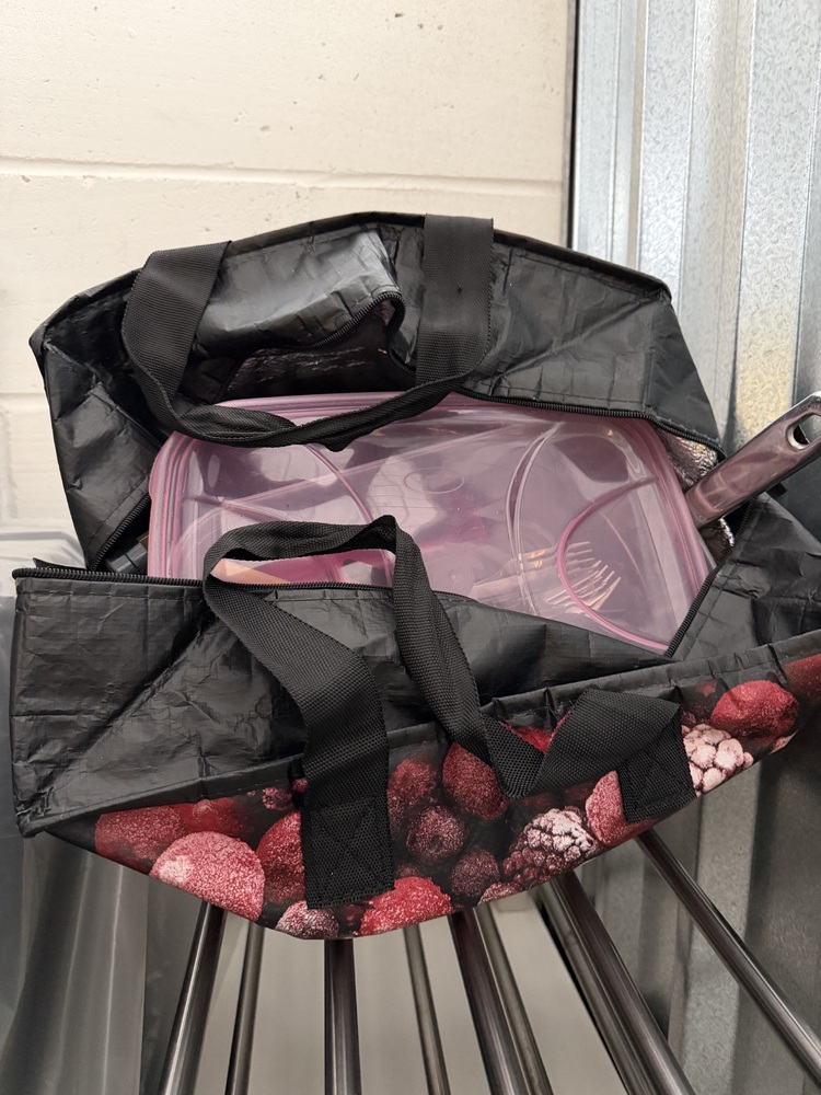 Wood Green Storage Unit auction IB-1319 22
