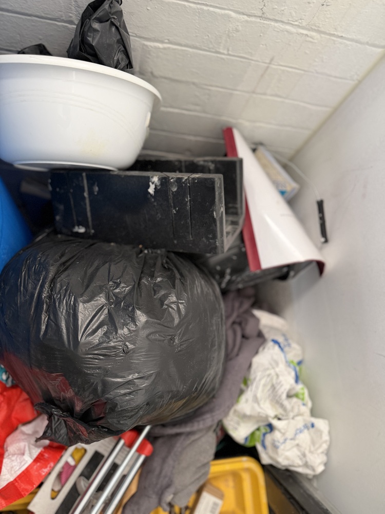 Stoke Newington Storage Unit auction IB-3689
