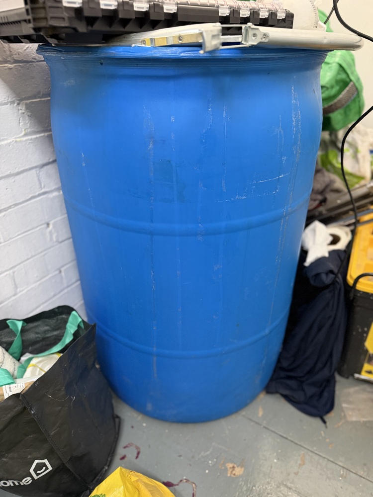 Stoke Newington Self storage auction IB-3689