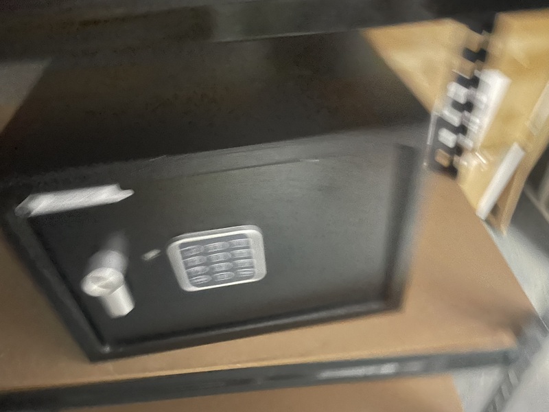 Bow Storage Unit auction IB-2167 12