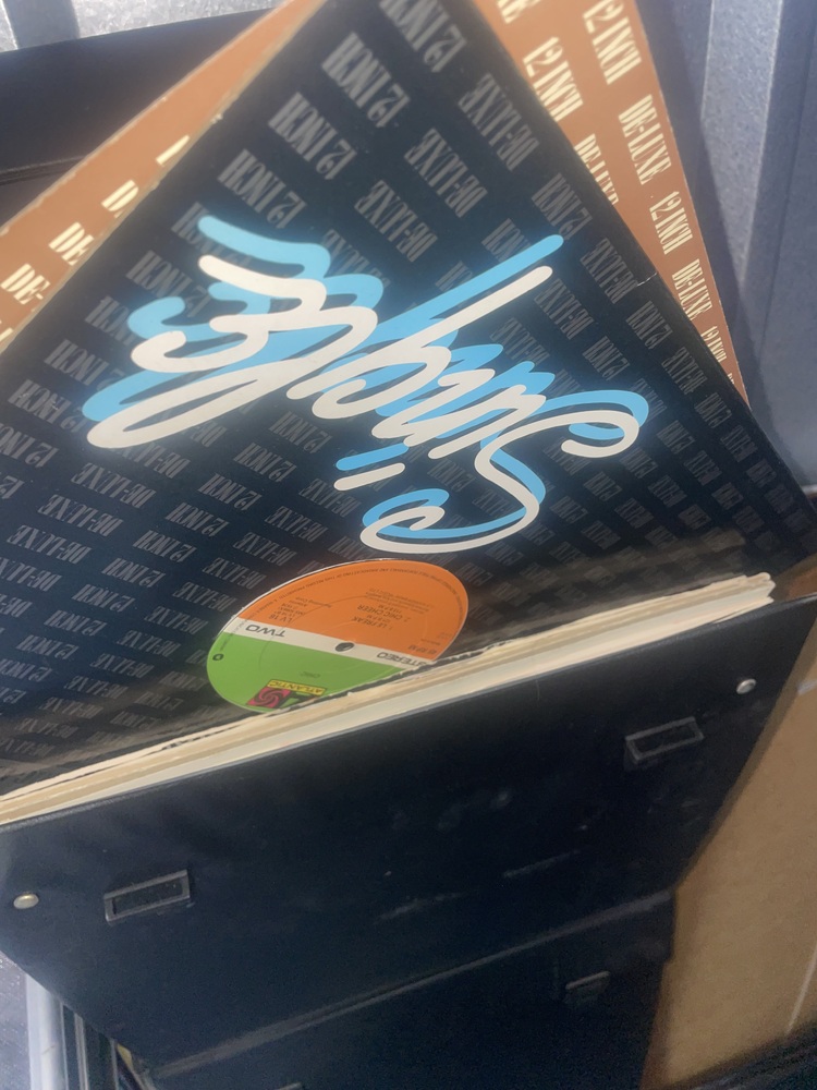 Lea Bridge storage facility unit auction IB-1859 26