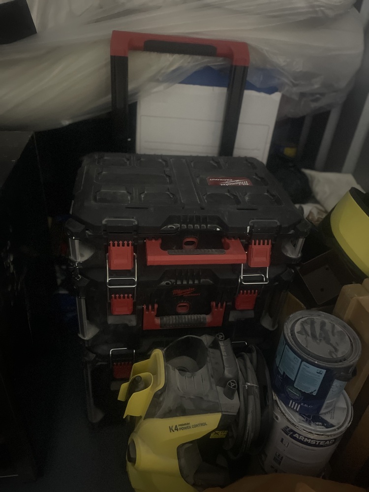 Lea Bridge Storage auction IB-1859 40