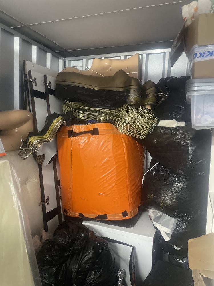 Lea Bridge Storage Unit auction IB-6628 12