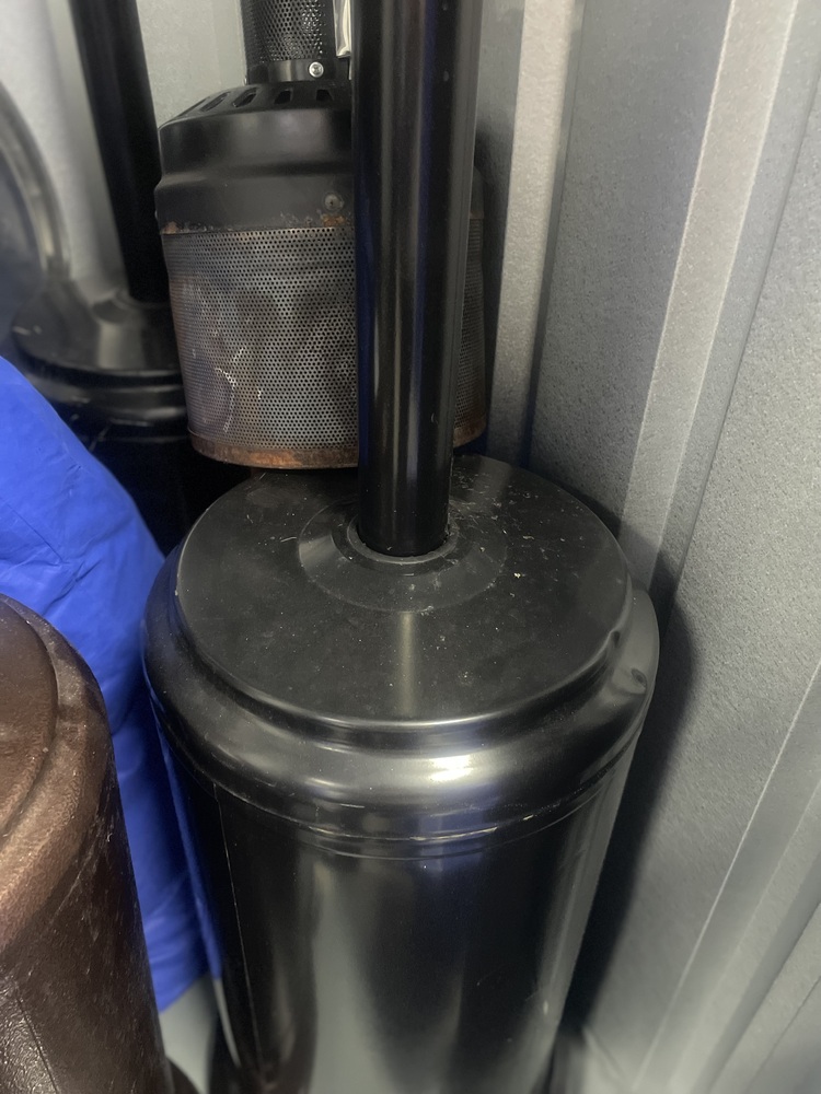 Staines Storage Unit auction IB-5392