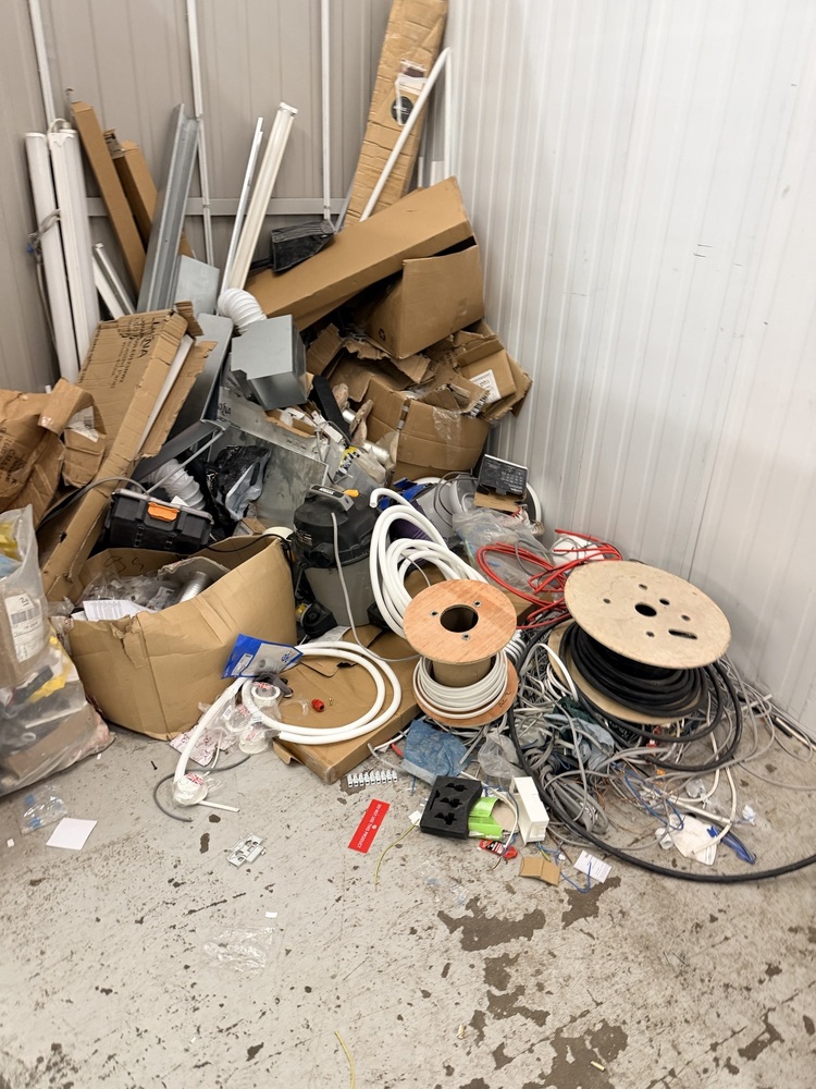 StorageMart Brighton (Crowhurst Rd) Storage auction IB-6491 10