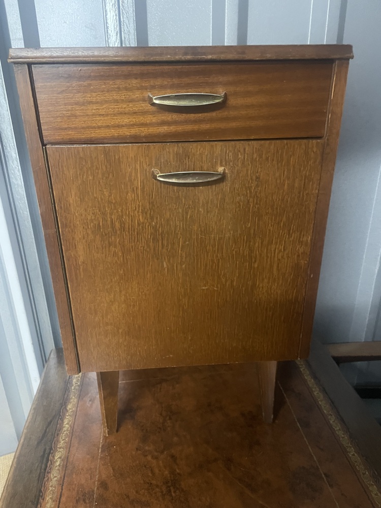 Paddington Storage auction IB-1984 30