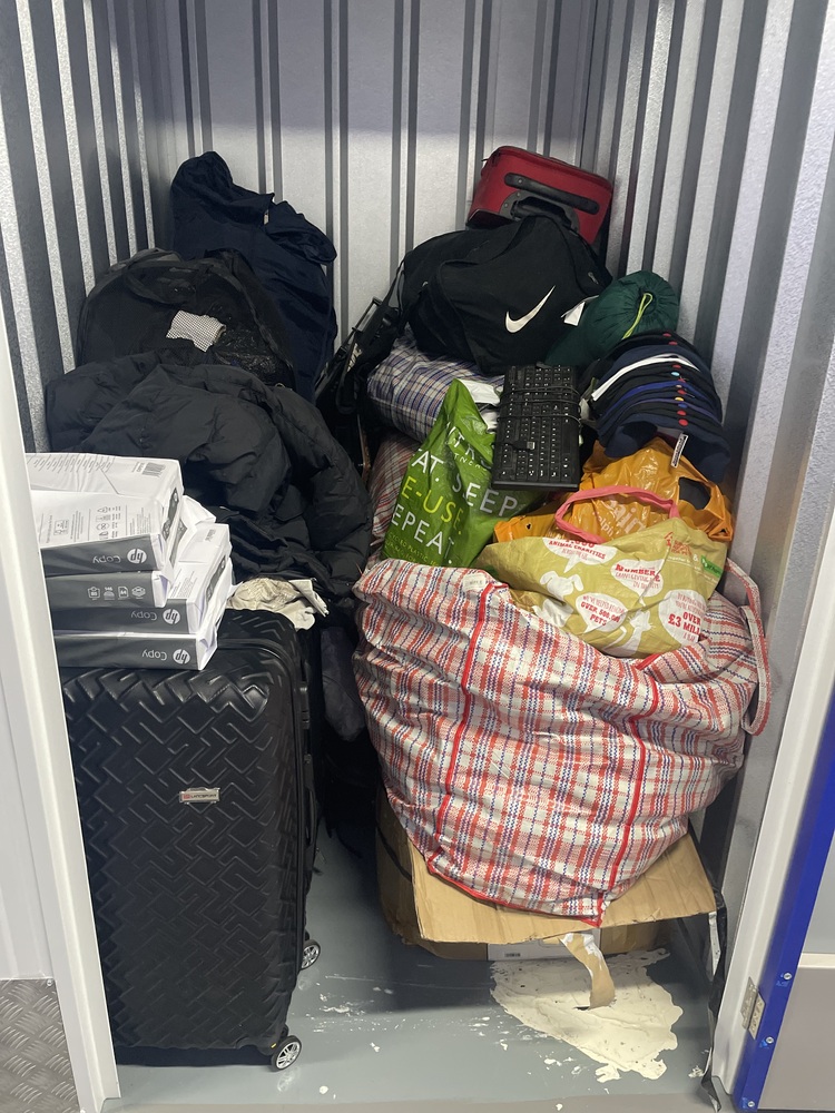 Mitcham Self storage auction IB-9417