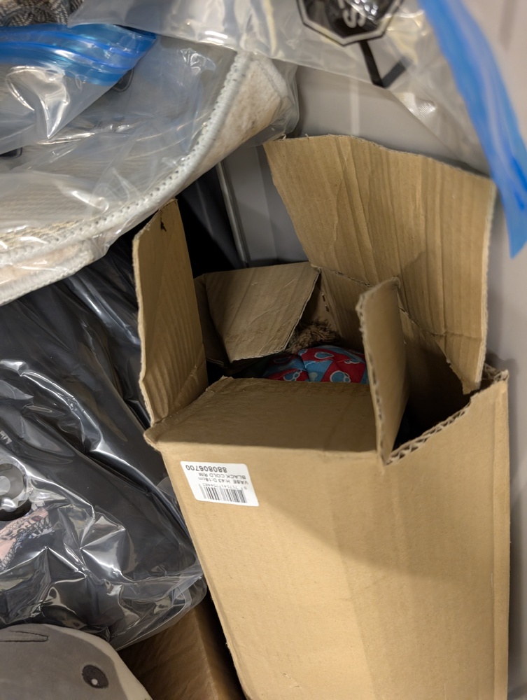 StorageMart Bognor Regis Self storage unit auction IB-5165