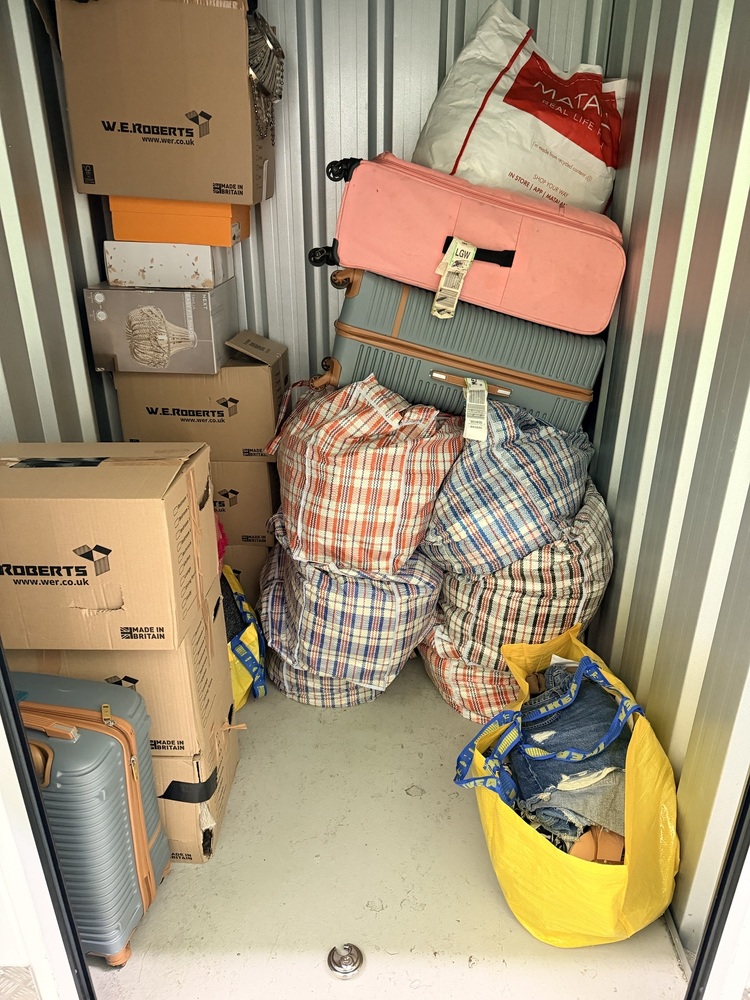 StorageMart Brighton (Crowhurst Rd) Storage auction IB-1976