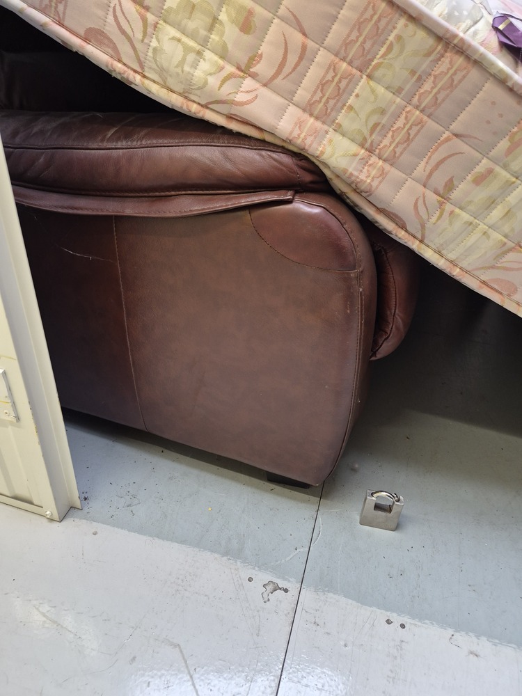 StorageMart Worthing Storage auction IB-1592
