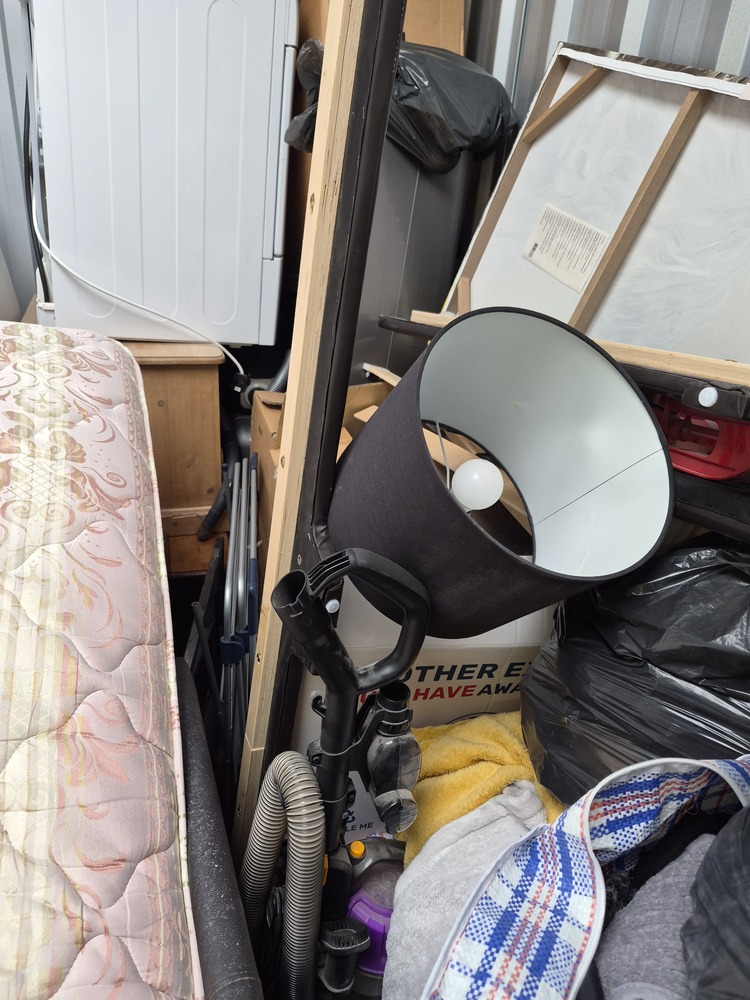 StorageMart Worthing Self storage auction IB-1592