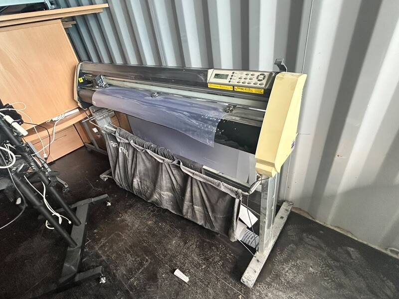 Chichester Storage auction IB-3815 70