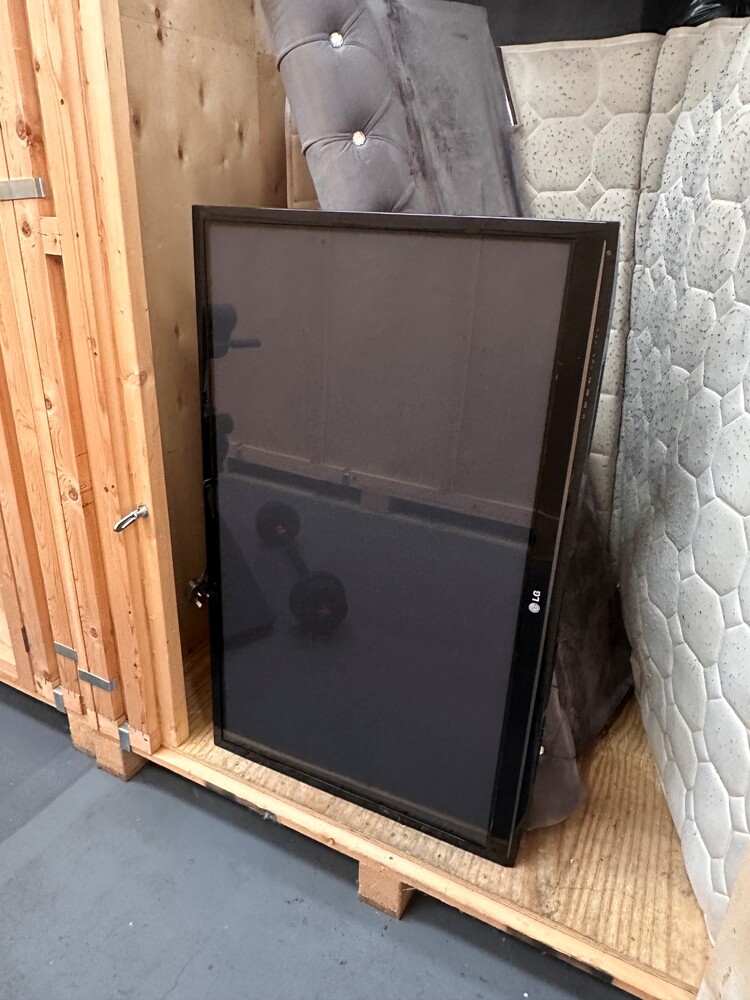 InverStore Storage Unit auction IB-9501