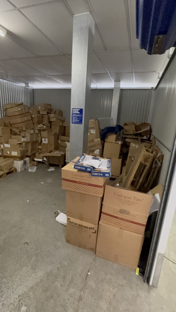 Southampton Self storage unit auction IB-5318
