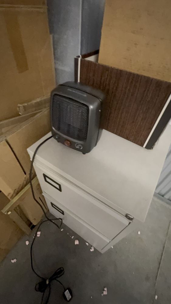 Southampton Self storage unit auction IB-5318 33