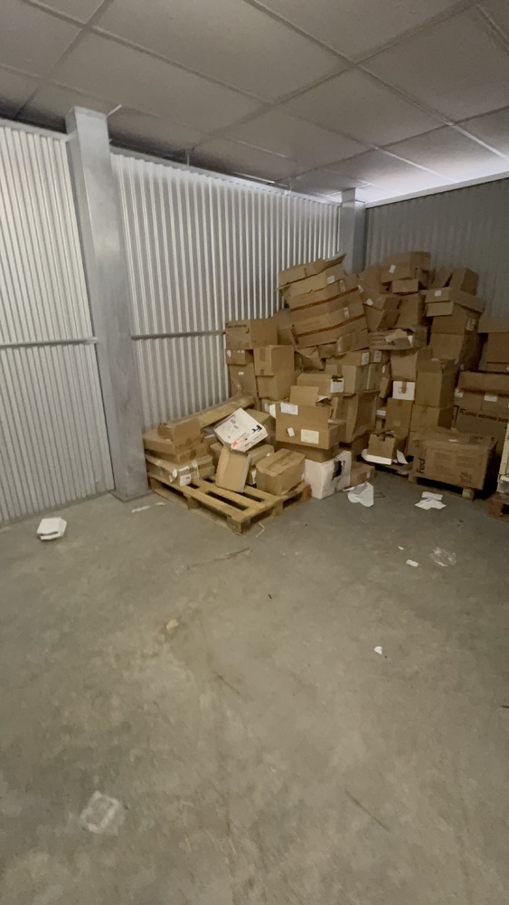 Southampton Storage auction IB-5318 60