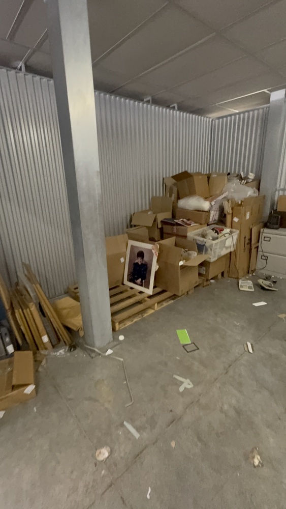 Southampton Self storage auction IB-5318 64