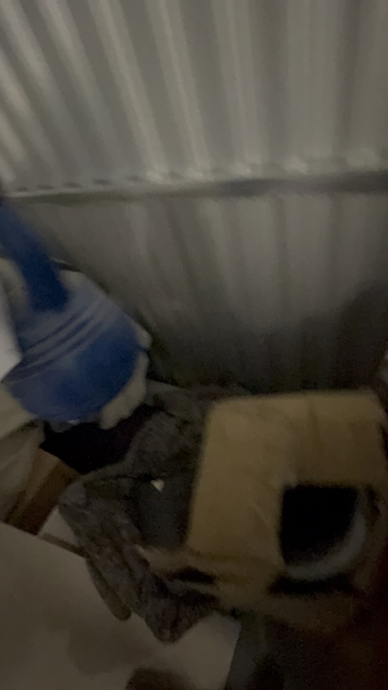 Southampton Self storage auction IB-3863