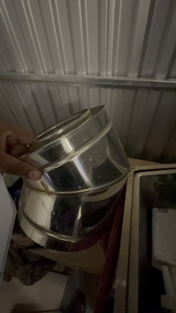 Southampton Self storage unit auction IB-3863 13