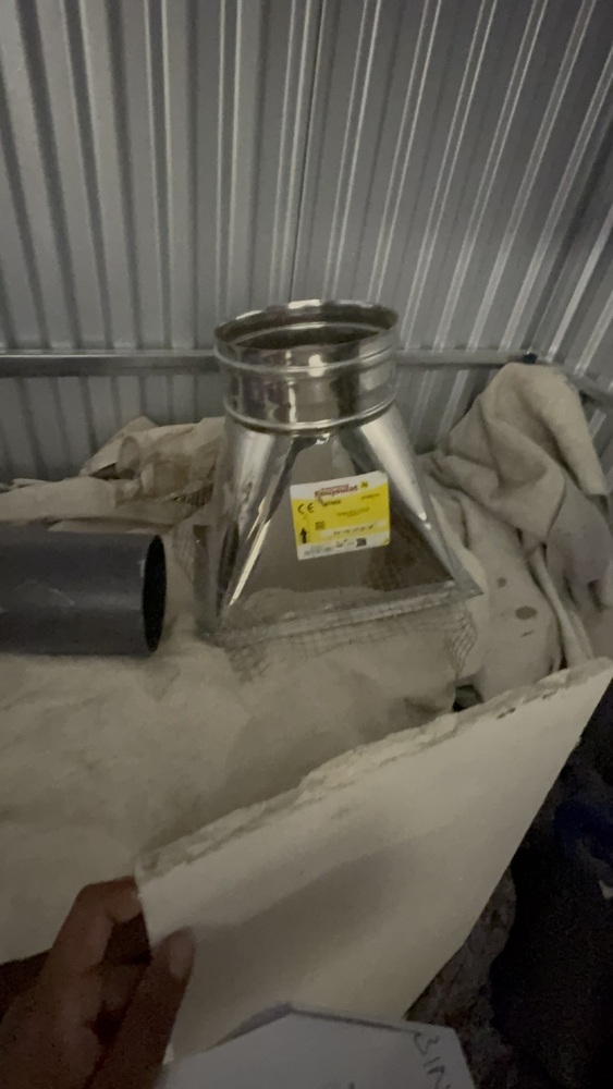 Southampton Self storage auction IB-3863 14