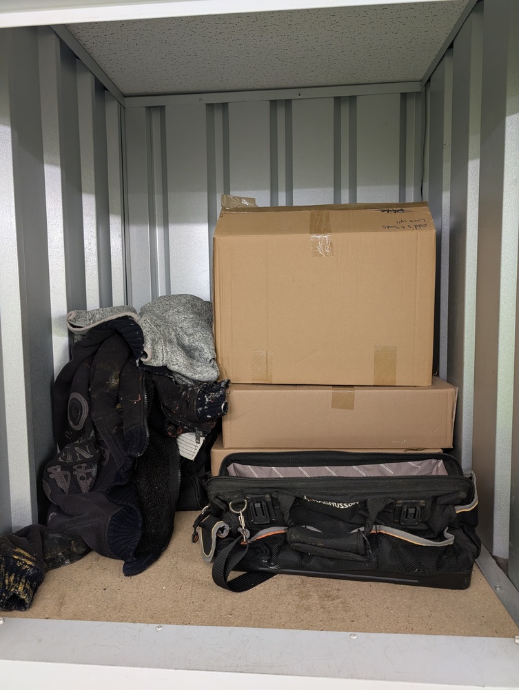 StorageMart Newhaven Storage Unit auction IB-6908