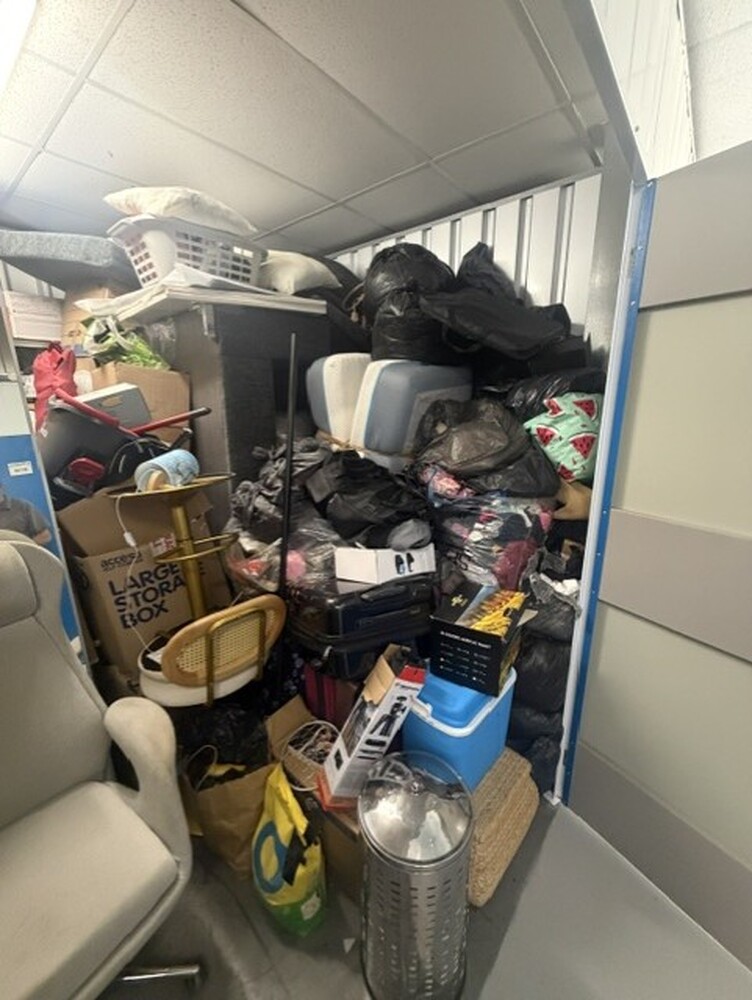 StorageMart Dunstable  Self storage facility auction IB-3359