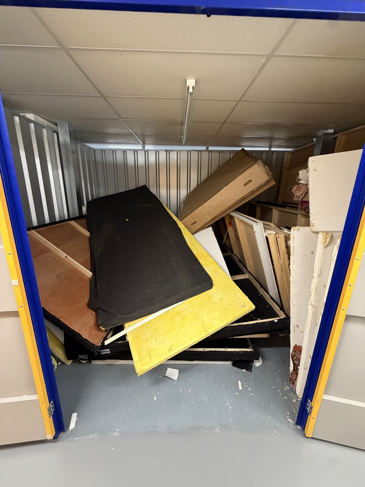 Kings Cross Self storage unit auction IB-8366 13