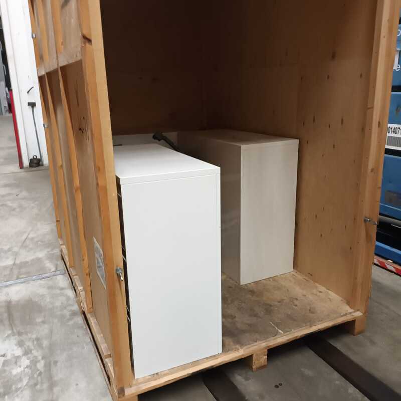 Kellys Storage Guildford Storage auction IB-9409