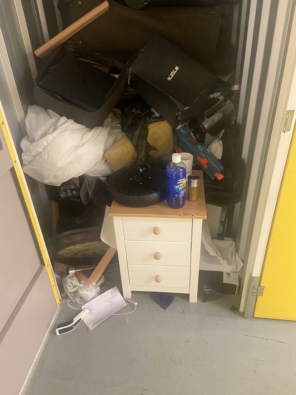 iBidOnStorage.co.uk Access Self Storage Auction 16657554886087