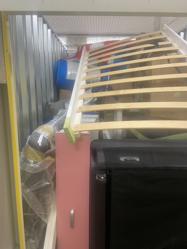 iBidOnStorage.co.uk Access Self Storage Auction 16657558069030