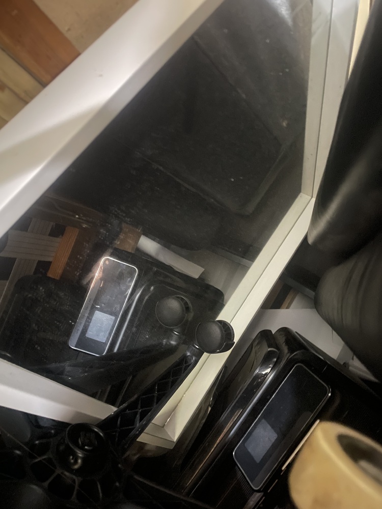 Camden Town Storage auction IB-3585