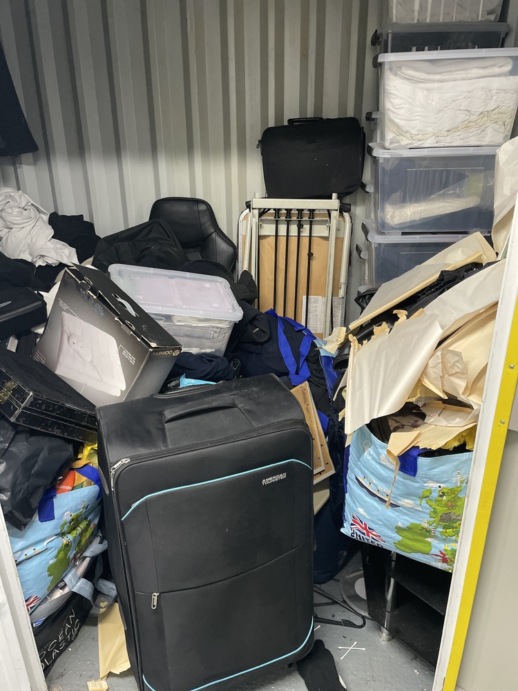 Camden Town Storage auction IB-9846