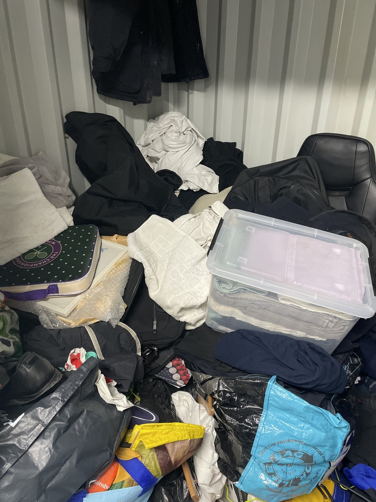 Camden Town Self storage unit auction IB-9846