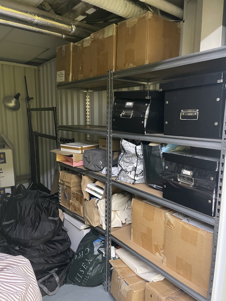 Camden Town Self storage unit auction IB-9811