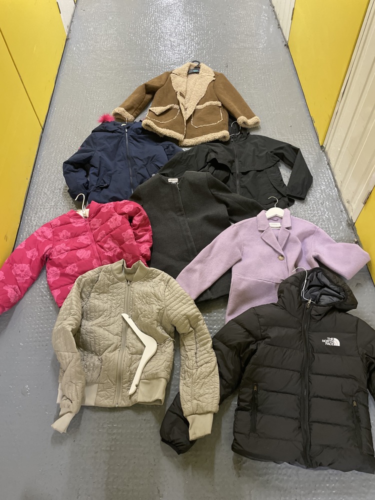 Camden Town Self storage auction IB-9811