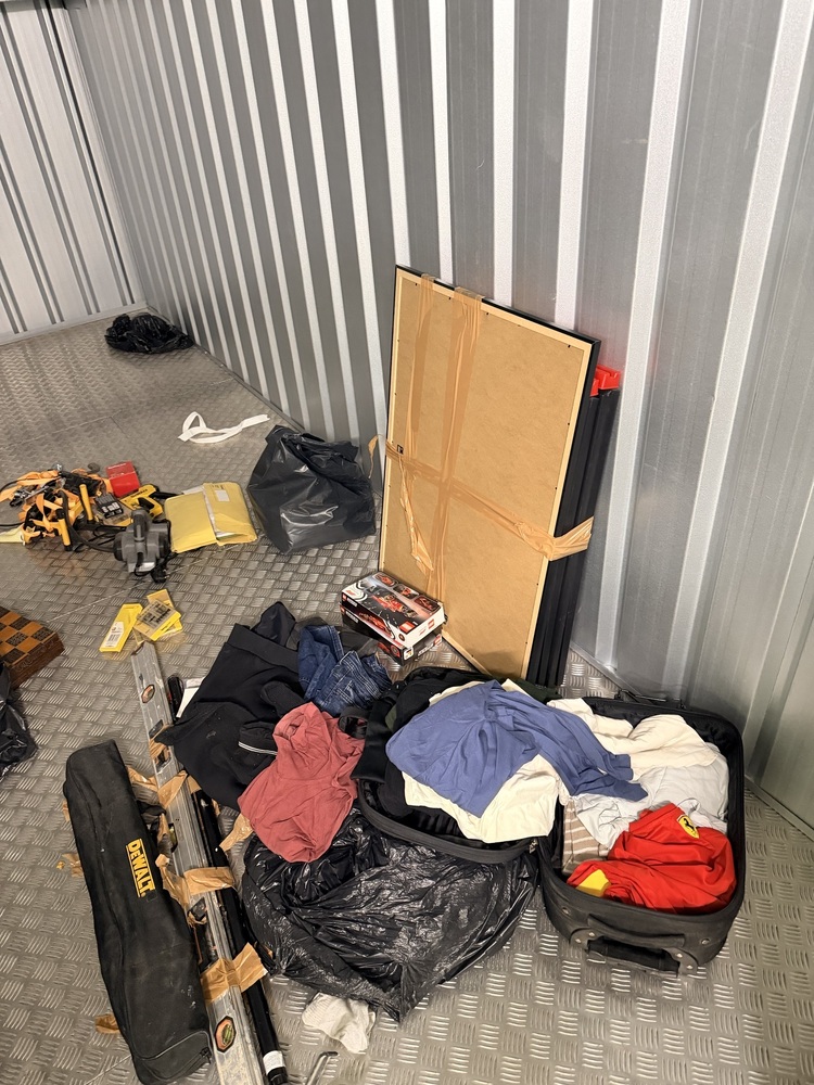 StorageMart Brighton (Crowhurst Rd) Self storage auction IB-2546