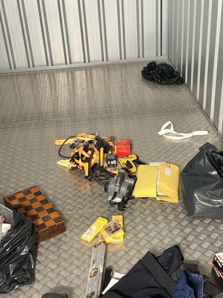 StorageMart Brighton (Crowhurst Rd) Self storage unit auction IB-2546
