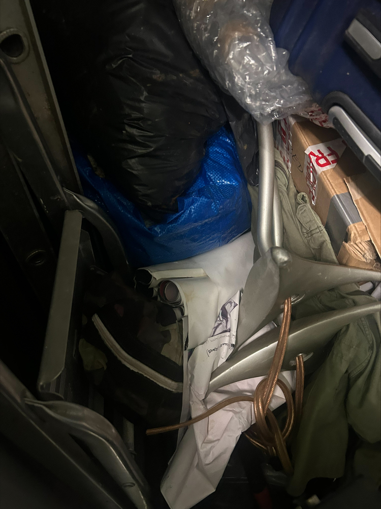 StorageMart Hove Self storage unit auction IB-5261